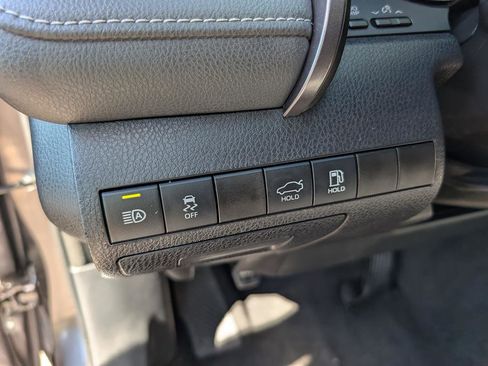 Used 2023 Toyota Camry SE image 24