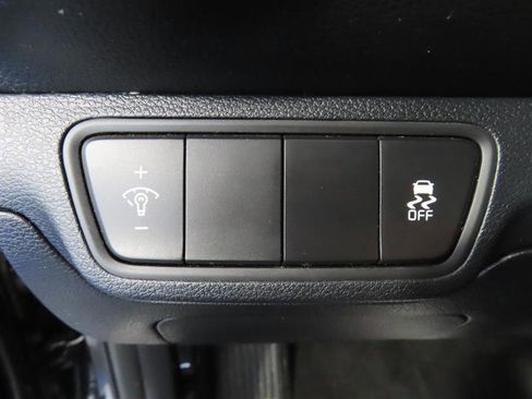 Used 2024 Kia Forte LXS FWD image 17