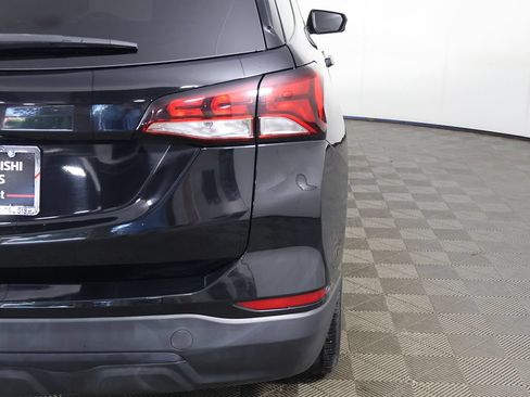 Used 2023 Chevrolet Equinox LS w/ LS Convenience Package FWD image 13