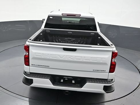 Used 2024 Chevrolet Silverado 1500 Custom image 18