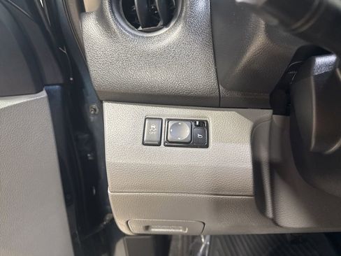 Used 2019 Nissan NV200 SV w/ Navigation Package image 13