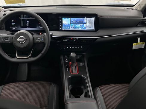 New 2025 Nissan Kicks SR w/ Interior Electronics Package image 25