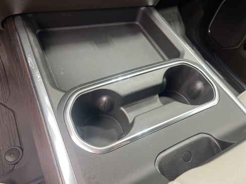 New 2026 GMC Sierra 2500 SLT w/ SLT Premium Package image 17