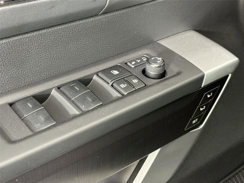 Used 2023 Toyota Tundra Platinum image 29