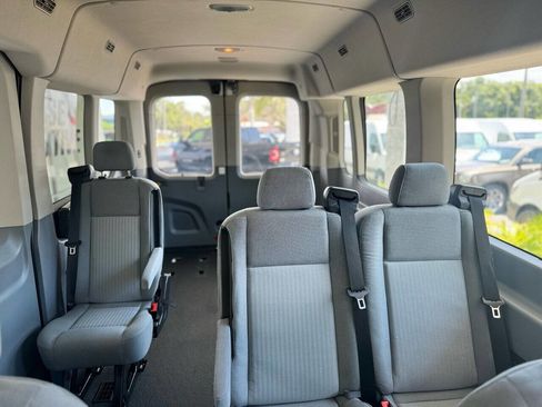 Used 2015 Ford Transit 350 XLT image 10