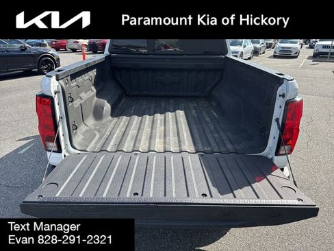 Used 2023 Chevrolet Colorado Trail Boss AWD/4WD image 10