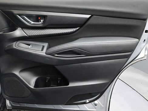 Used 2024 Subaru Ascent Premium w/ Convenience Package image 14