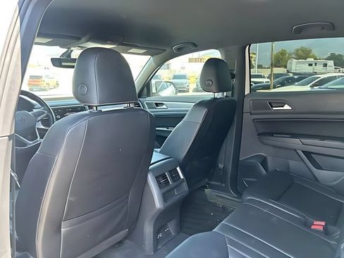 Used 2020 Volkswagen Atlas Cross Sport SE w/ Towing Package AWD/4WD image 18