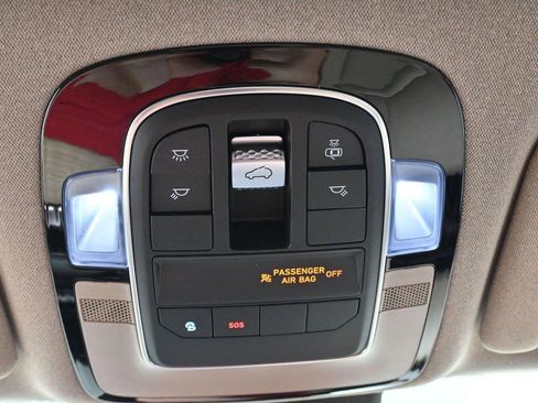 Used 2021 Hyundai Santa Fe Limited FWD image 30