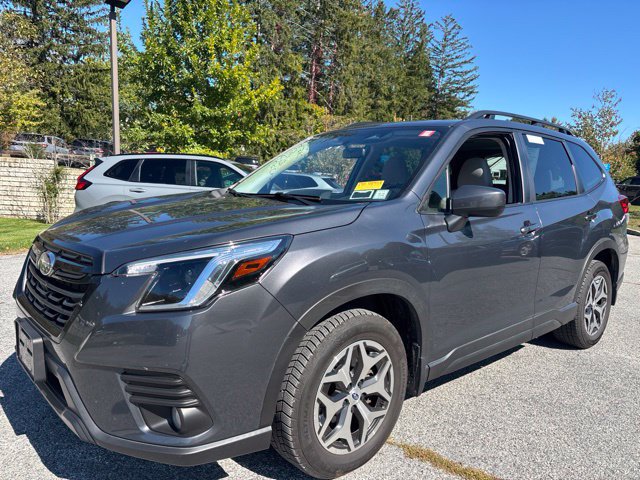 Used 2023 Subaru Forester Premium AWD/4WD image 2