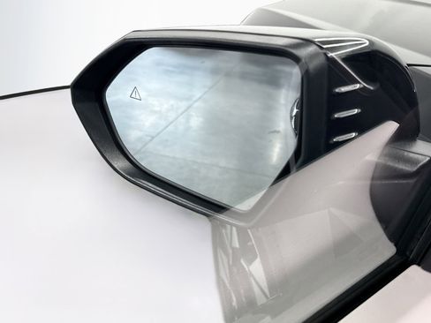 Used 2025 Hyundai Kona SEL FWD image 16