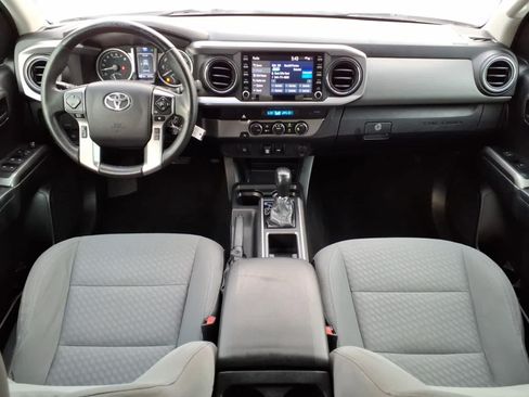 Used 2021 Toyota Tacoma SR5 RWD image 11