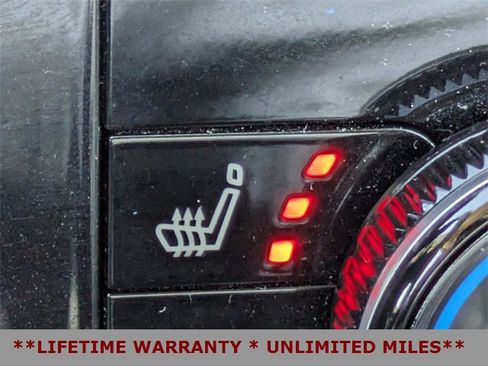 Used 2024 Nissan Pathfinder SL image 27