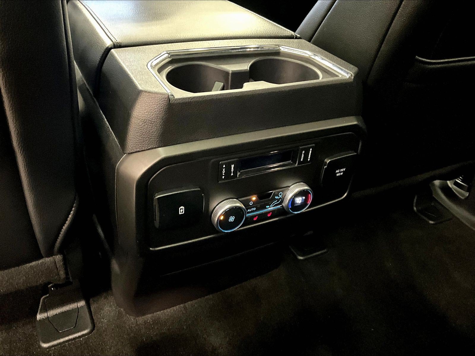 Used 2019 Ford Expedition Limited w/ Equipment Group 302A AWD/4WD image 10