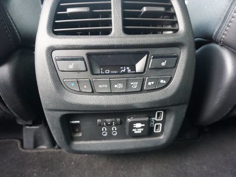 Used 2022 Honda Pilot Touring image 18
