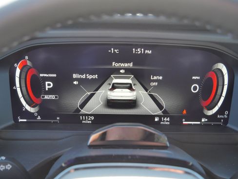 Used 2025 Nissan Rogue SL w/ Tech Package image 22