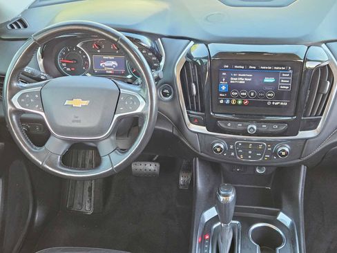 Used 2020 Chevrolet Traverse LT w/ Driver Confidence II Package FWD image 25