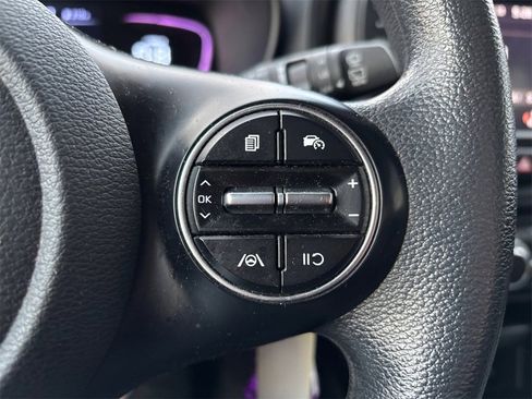 Used 2023 Kia Soul LX image 29