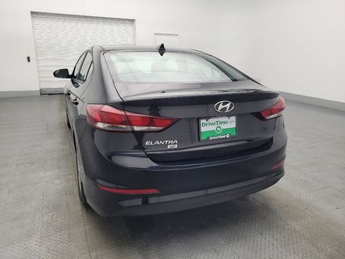 Used 2017 Hyundai Elantra SE image 6
