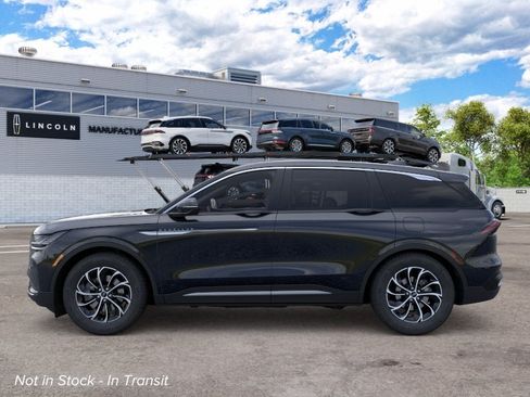 New 2026 Lincoln Nautilus Premier AWD/4WD image 3