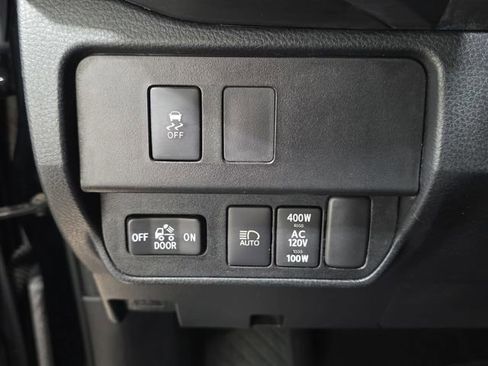 Used 2021 Toyota Tacoma TRD Off-Road AWD/4WD image 24