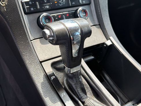 Used 2011 Ford Taurus SEL w/ 201A Rapid Spec Order Code FWD image 18