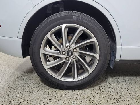 Certified 2025 Lincoln Corsair Grand Touring AWD/4WD image 5