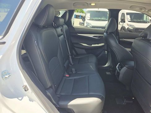 Used 2024 INFINITI QX50 Luxe AWD/4WD image 15