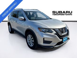Used 2017 Nissan Rogue SV FWD video 1