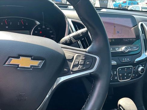 Used 2023 Chevrolet Equinox Premier AWD/4WD image 19