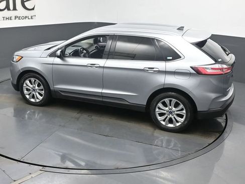 Used 2020 Ford Edge Titanium image 42