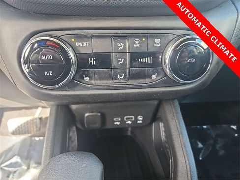Used 2023 Chevrolet TrailBlazer LT w/ Convenience Package image 18