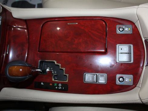 Used 2012 Lexus LS 460 AWD w/ Comfort Pkg image 20