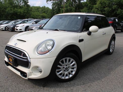 Used 2015 MINI Cooper S FWD image 1