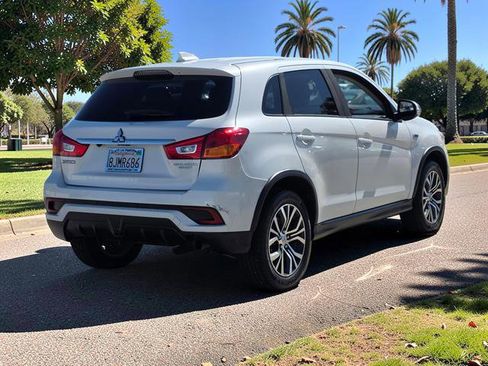 Used 2018 Mitsubishi Outlander Sport ES FWD image 5