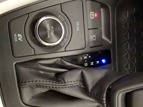 Used 2024 Toyota RAV4 XLE w/ Convenience Package image 26