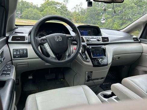 Used 2014 Honda Odyssey EX-L image 11