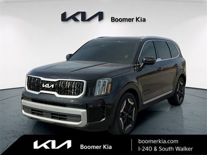 Used 2023 Kia Telluride EX w/ EX Captain's Chair Package