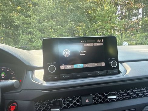 Used 2023 Honda Accord EX image 12