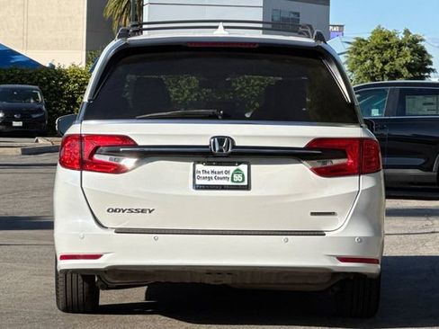 Certified 2022 Honda Odyssey Touring image 5