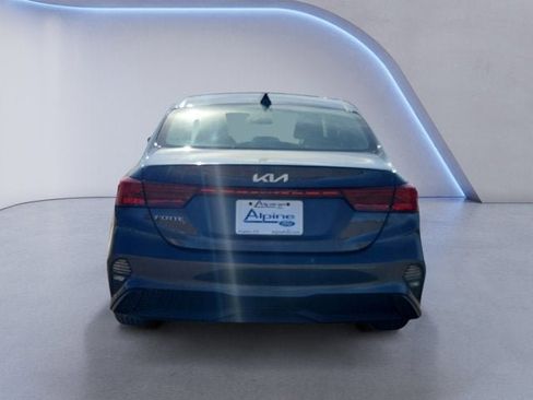 Used 2024 Kia Forte LXS image 4