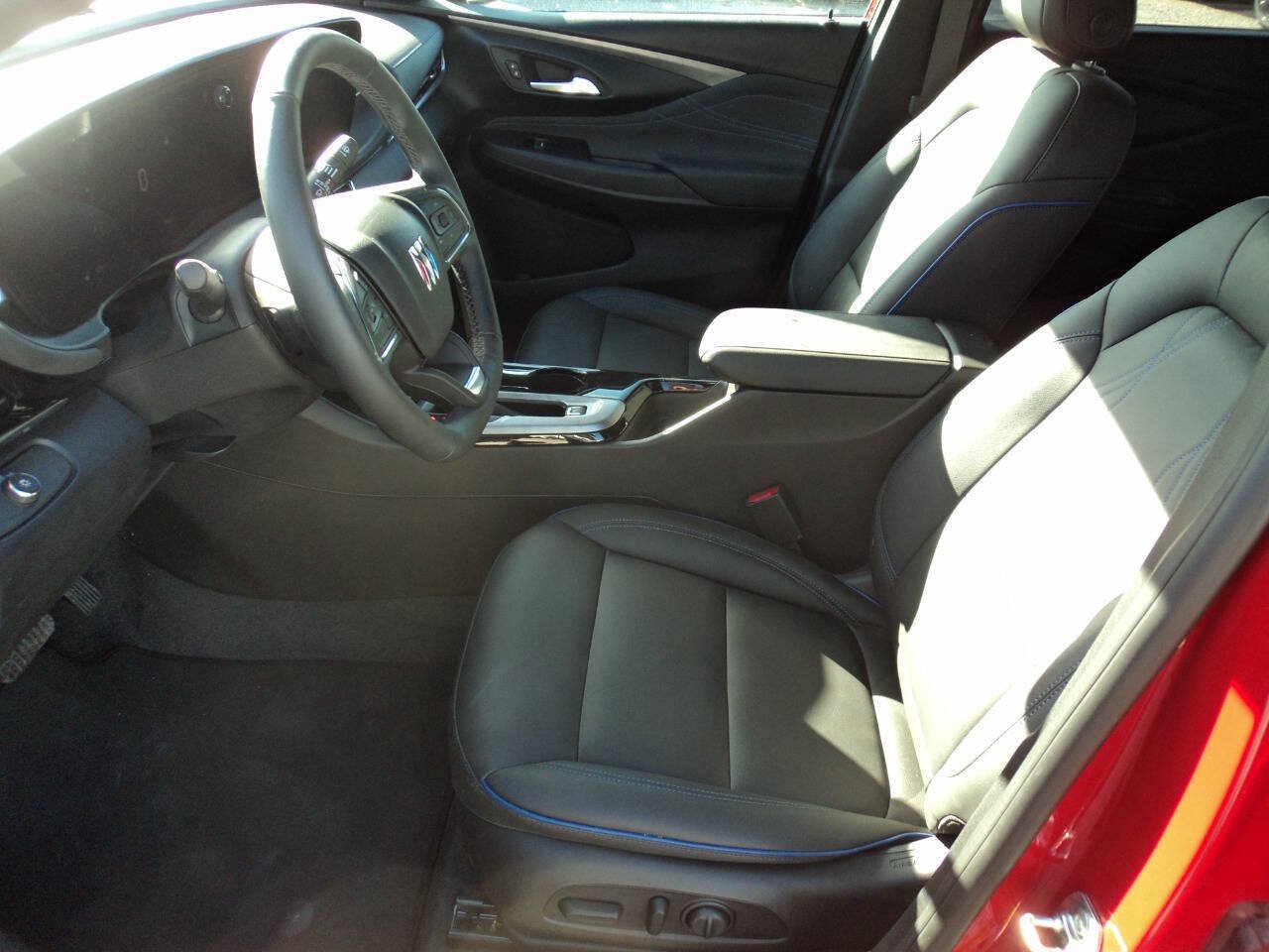 Used 2026 Buick Envista Sport Touring w/ Convenience I Package FWD image 14