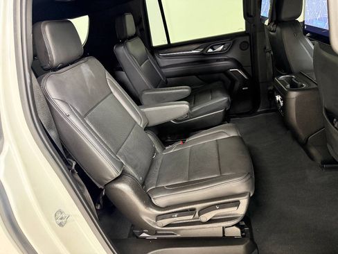 Used 2021 GMC Yukon XL Denali w/ Denali Ultimate Package RWD image 39