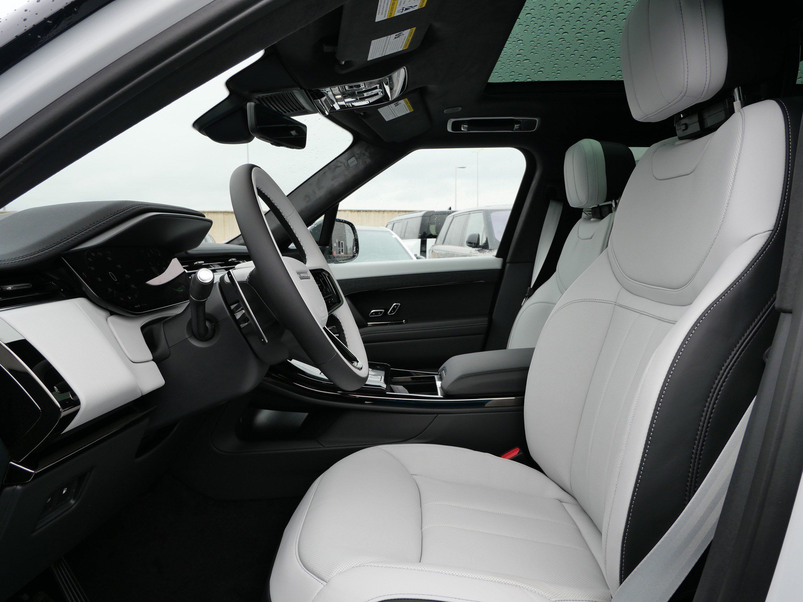 New 2027 Land Rover Range Rover Sport Battersea AWD/4WD image 3
