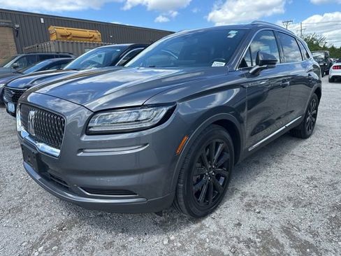 Used 2023 Lincoln Nautilus Reserve w/ Monochromatic Package AWD/4WD image 3