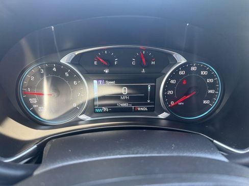 Used 2018 Chevrolet Equinox LT w/ Sun & Infotainment Package AWD/4WD image 13