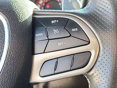 Used 2020 Dodge Challenger SRT Hellcat Redeye image 22