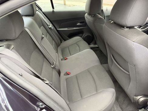 Used 2016 Chevrolet Cruze LT image 16