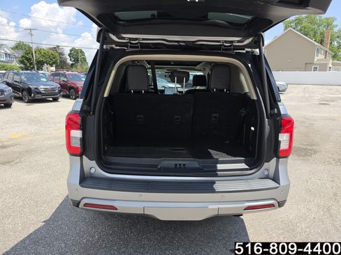 Used 2023 Ford Expedition XLT AWD/4WD image 35
