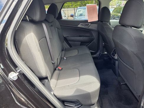 Used 2023 Kia Sportage LX AWD/4WD image 29